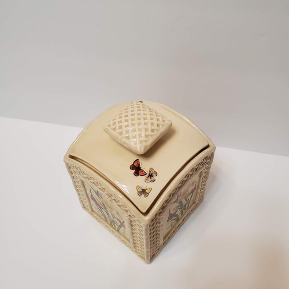 Vintage Enesco BUTTERFLY GARDEN TRELLIS Canister / Jar, Retro Cottagecore Decor - Picture 3 of 10